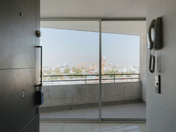 Departamento remodelado en venta, 1 dormitorio 1 baño con terraza, Santiago - foto 1